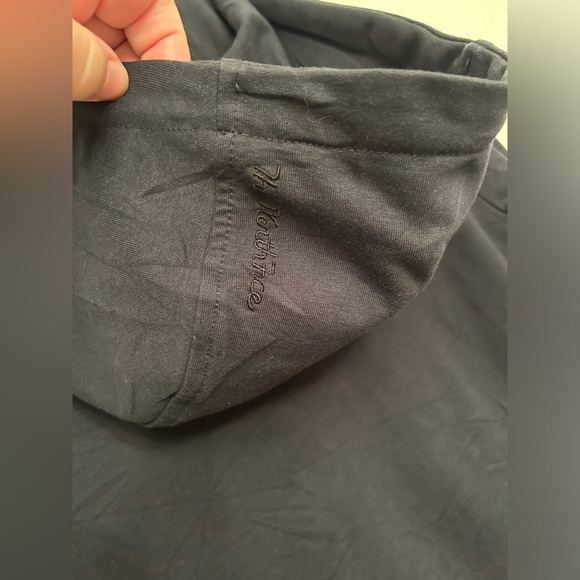 ⭐️ North Face Hooded Jacket with Button Detail ⭐️ - Picture 6 of 11